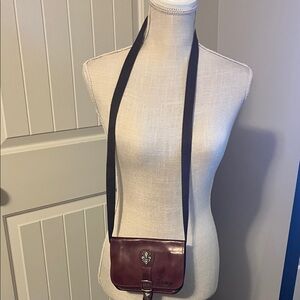 Firenze small leather Burgundy Crossbody Bag with Black Strap